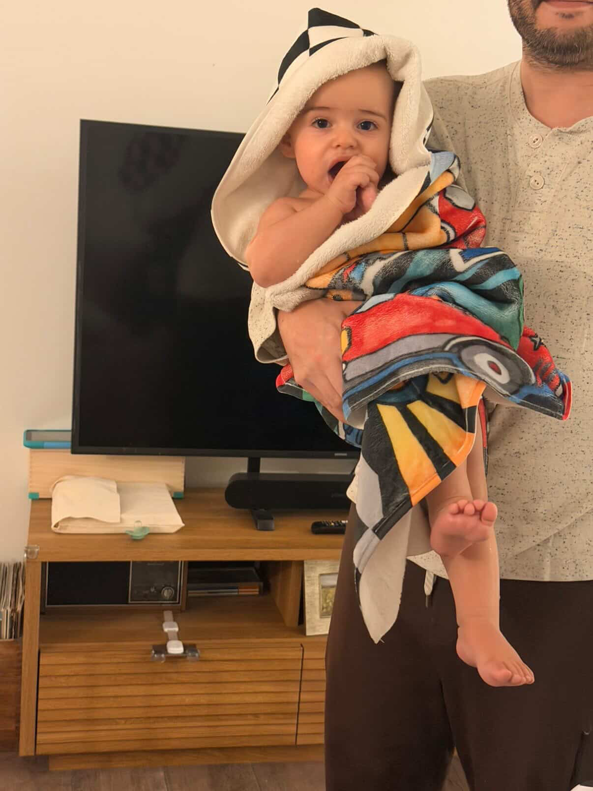 Pow Hooded Towel
