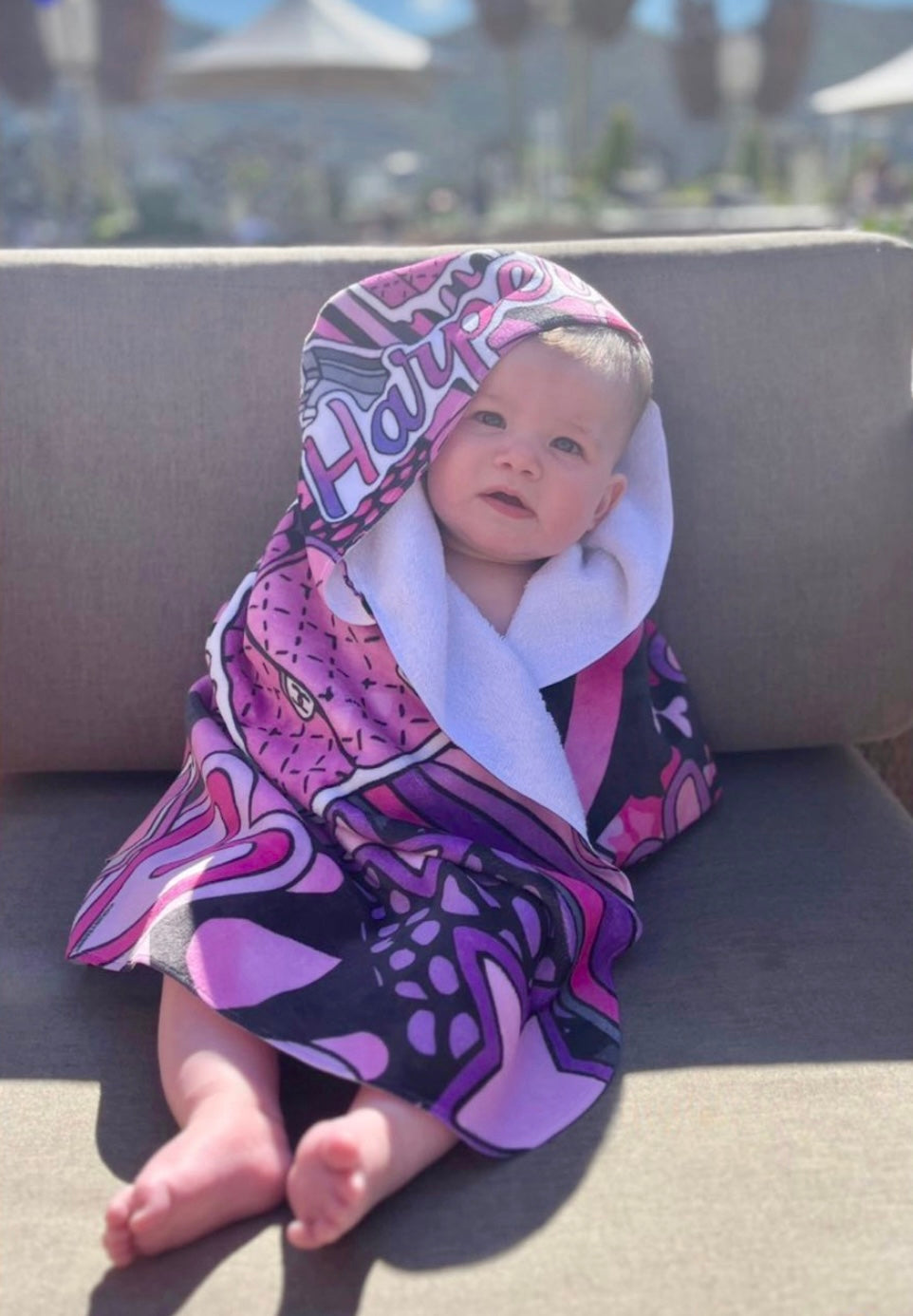 Girlie Girl Lip Hooded Towel